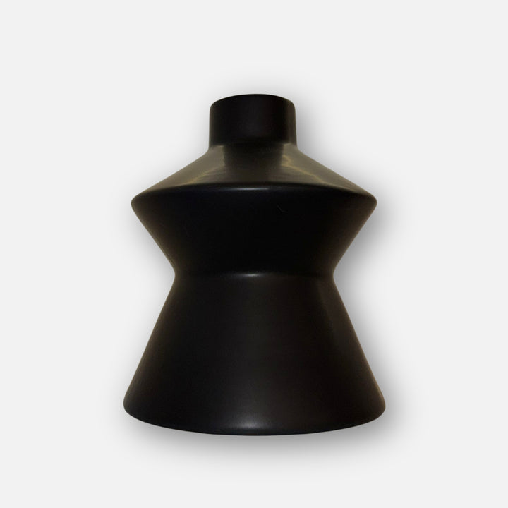 BLACK VASE